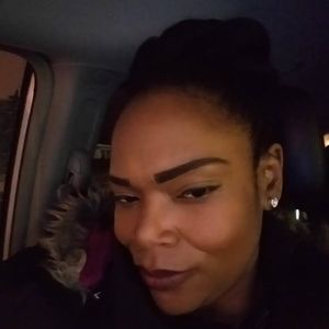 Meet your Posher, Mia